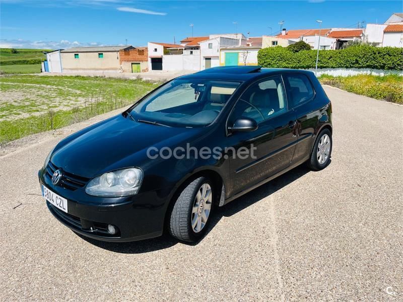 Negro Usado 2004 VW Golf IV Highline Berlina | 3500 € (Super precio) - Imagen 1/4