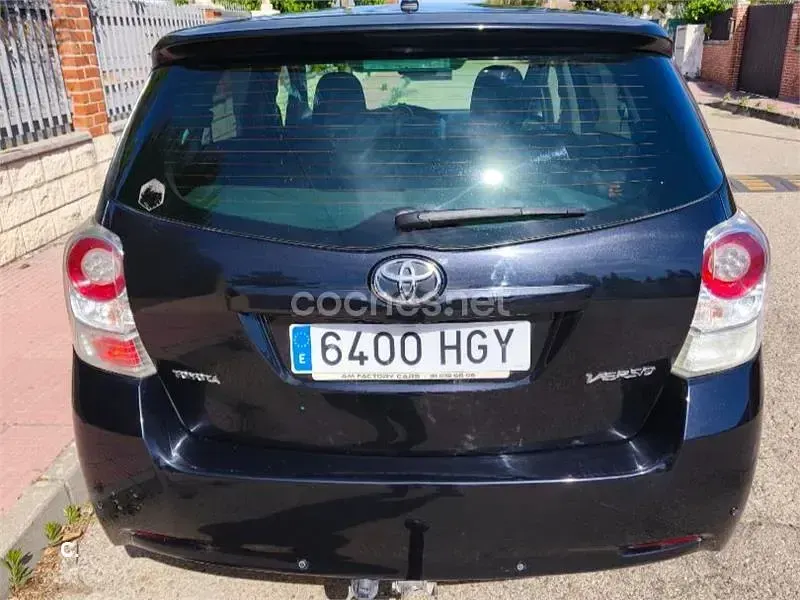 Usado Toyota Verso Active 126 CV (92 kW) 2011 Negro Monovolumen