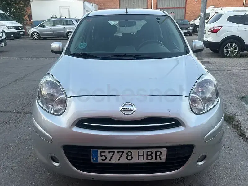 Usado Nissan Micra Acenta 80 CV (58 kW) 2011 Gris / plata Utilitario