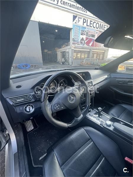 Usado Mercedes E63 AMG AMG 514 CV (378 kW) 2009 Gris / plata Berlina