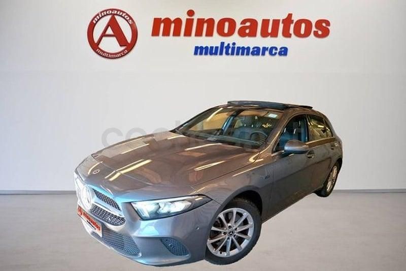 Usado Mercedes A250 218 CV (160 kW) 2021 Gris / plata Berlina