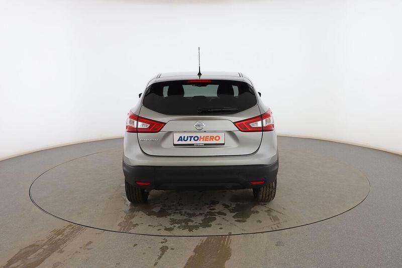Usado Nissan Qashqai N-Connecta 130 CV (95 kW) 2016 Gris SUV