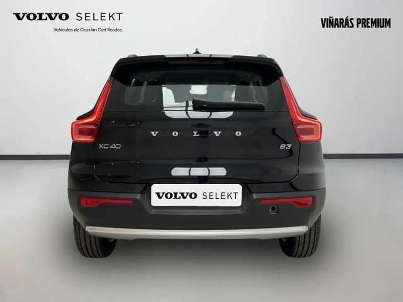 Ny Volvo XC40 163 HK (119 kW) 2025 Svart SUV