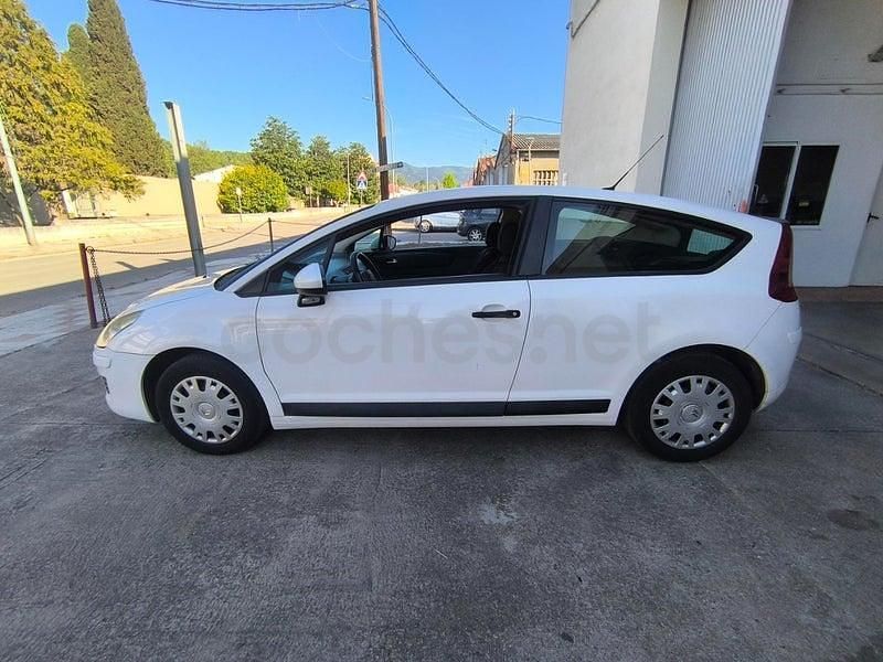 Begagnad Citroën C4 90 HK (66 kW) 2010 Vit Sedan