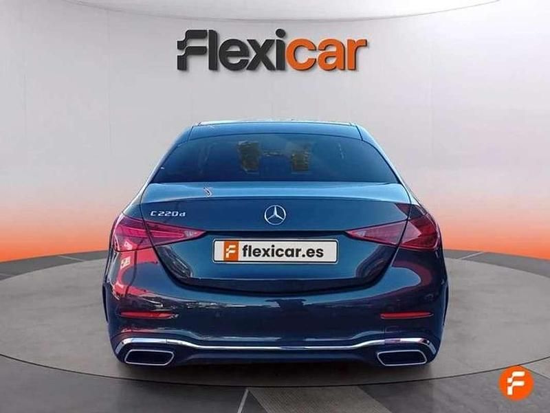 Usado Mercedes C220 200 CV (147 kW) 2022 Negro Berlina