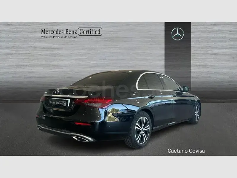 Usado Mercedes E200 160 CV (117 kW) 2021 Negro Berlina