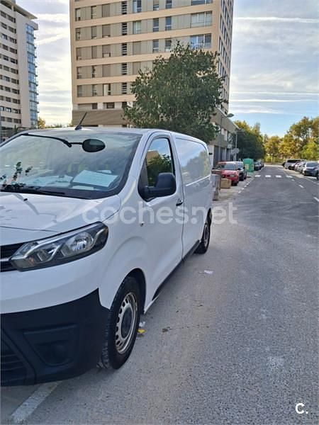 Usado Toyota Proace City City 102 CV (75 kW) 2020 Blanco Monovolumen