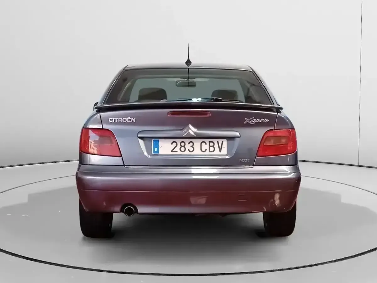 Usado Citroën Xsara 90 CV (66 kW) 2002 Azul Berlina