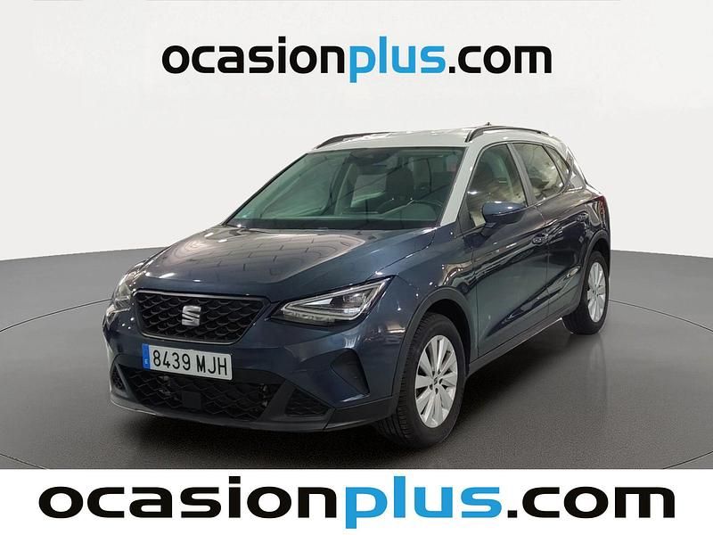 Usado Seat Arona Style 110 HP (80 kW) 2023 Cinzento SUV