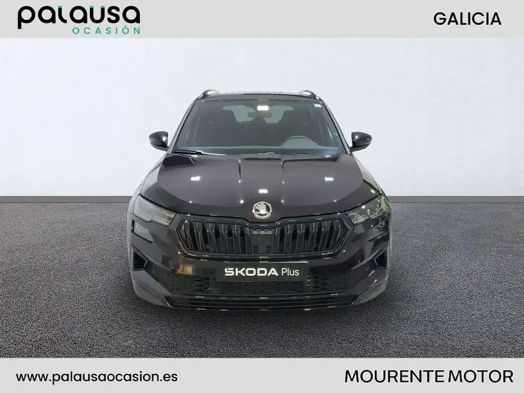 Usado Skoda Karoq SportLine 150 CV (110 kW) 2025 Negro SUV