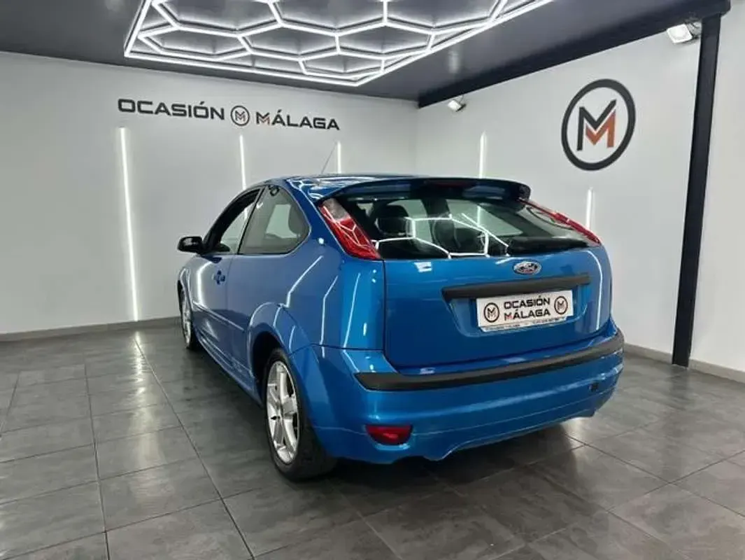 Usado Ford Focus Sport 116 CV (85 kW) 2006 Azul Utilitario