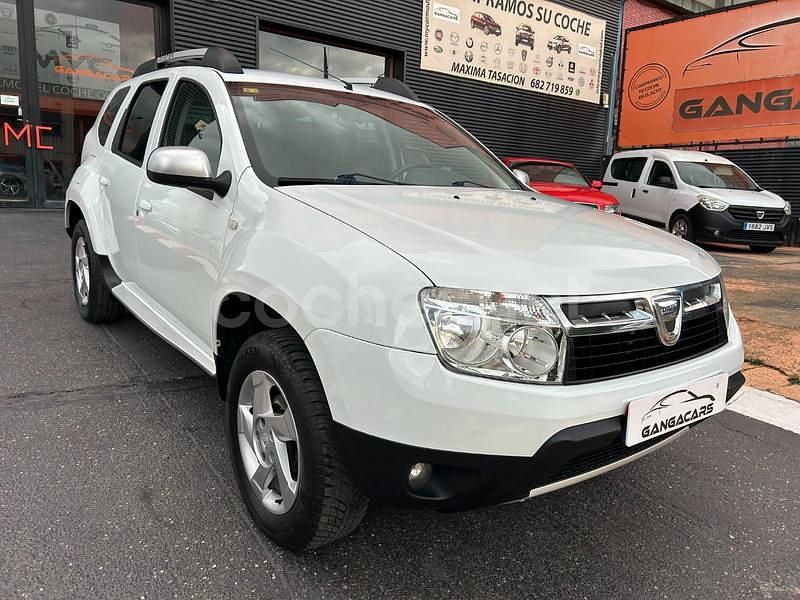 Usado Dacia Duster Lauréate 105 CV (77 kW) 2012 Blanco SUV