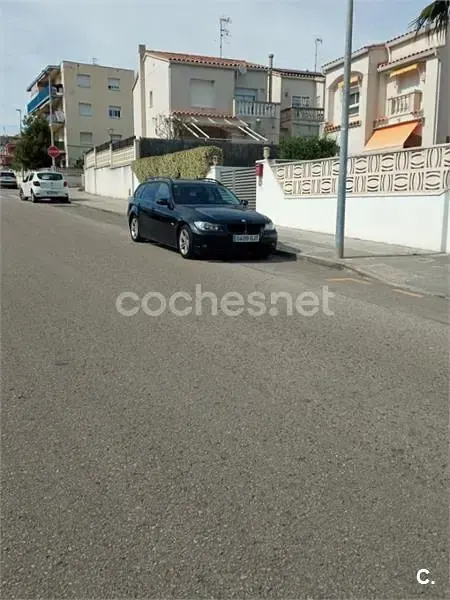 Usado BMW 320 163 CV (119 kW) 2007 Negro Familiar
