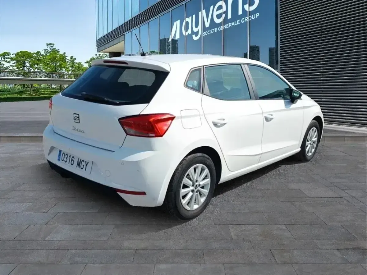Usado Seat Ibiza Reference 80 CV (58 kW) 2023 Blanco Utilitario