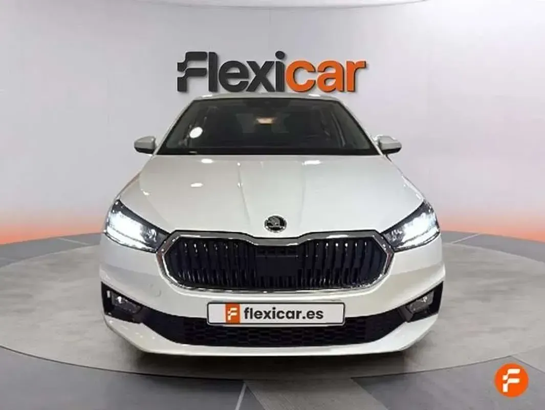 Usado Skoda Fabia Active 75 CV (55 kW) 2023 Blanco Utilitario