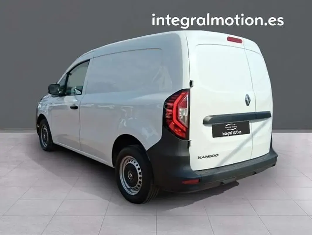 Usado Renault Kangoo 95 CV (69 kW) 2022 Blanco Monovolumen