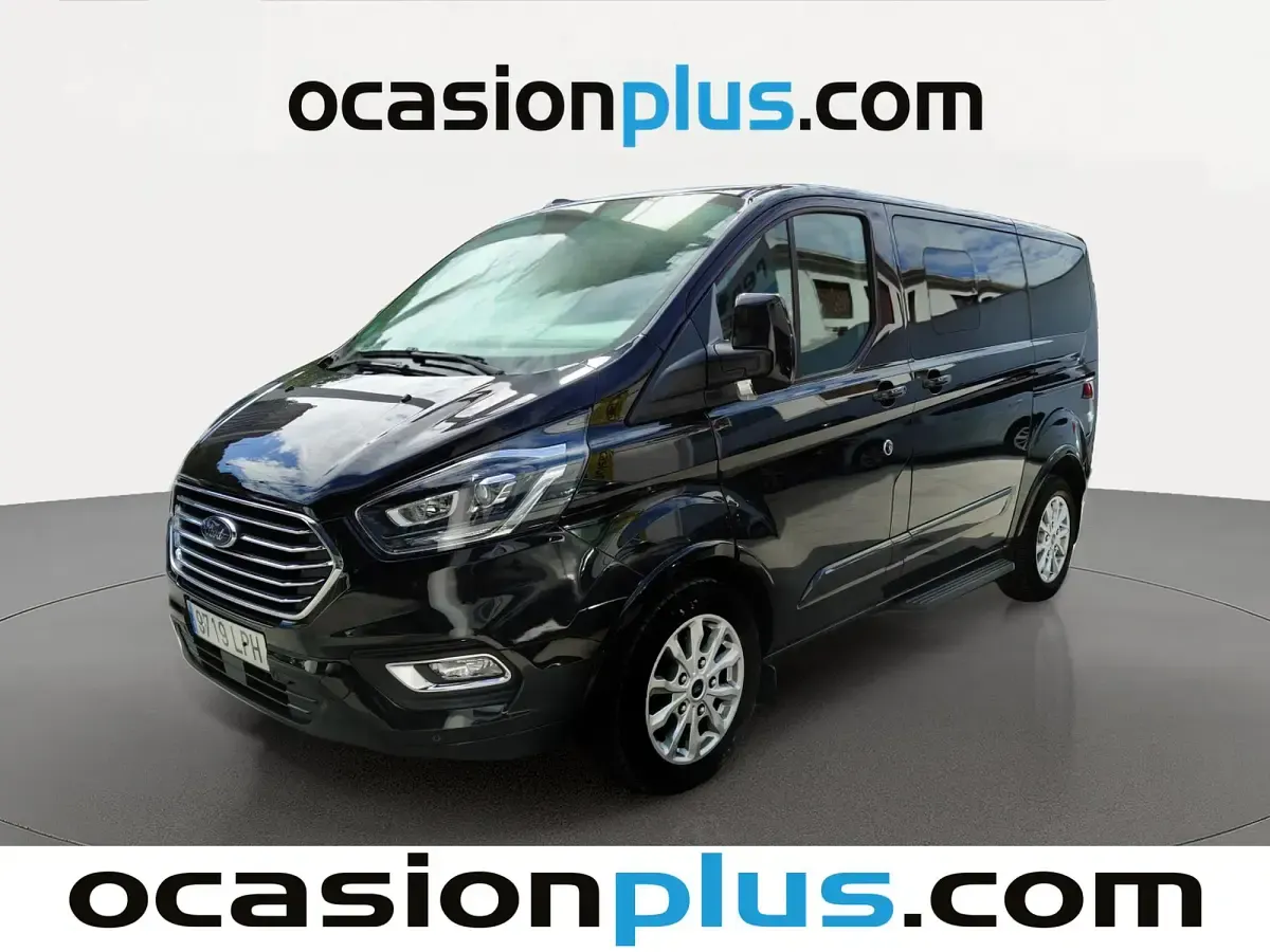 Begagnad Ford Tourneo Custom Titanium 185 HK (136 kW) 2021 Van