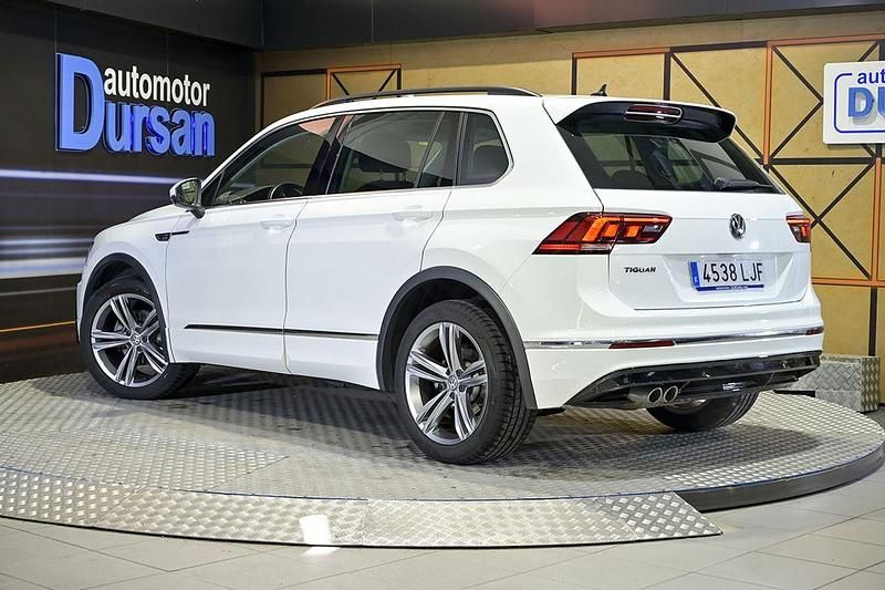Usado VW Tiguan Advance 150 CV (110 kW) 2020 Gris / plata SUV
