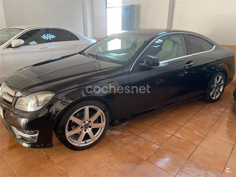 Negro Usado 2012 Mercedes C250 Coupe | 14.500 € (Precio justo) - Imagen 1/4