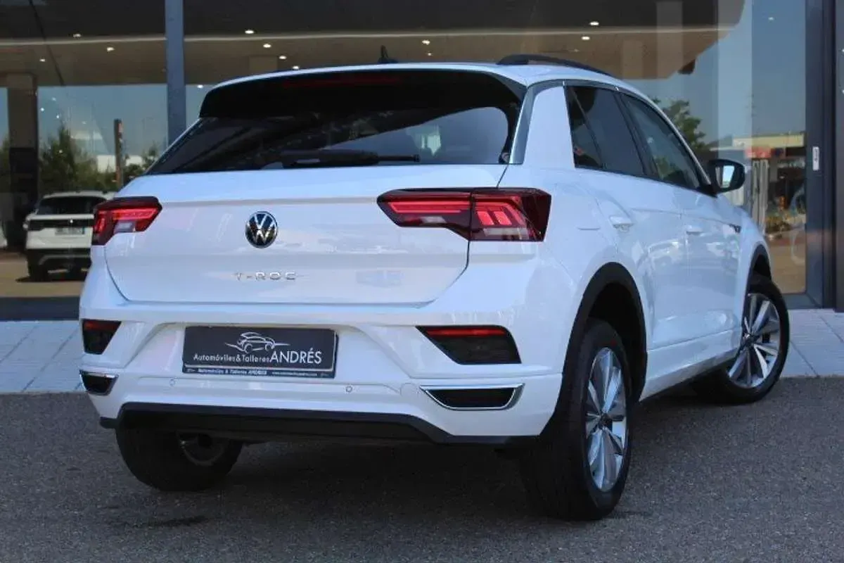 Usado VW T-Roc Advance 110 CV (80 kW) 2022 Blanco SUV