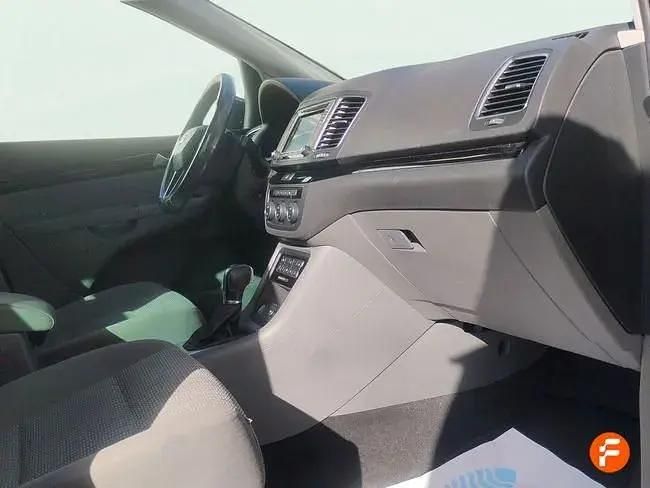 Usado Seat Alhambra 150 CV (110 kW) 2019 Negro Monovolumen