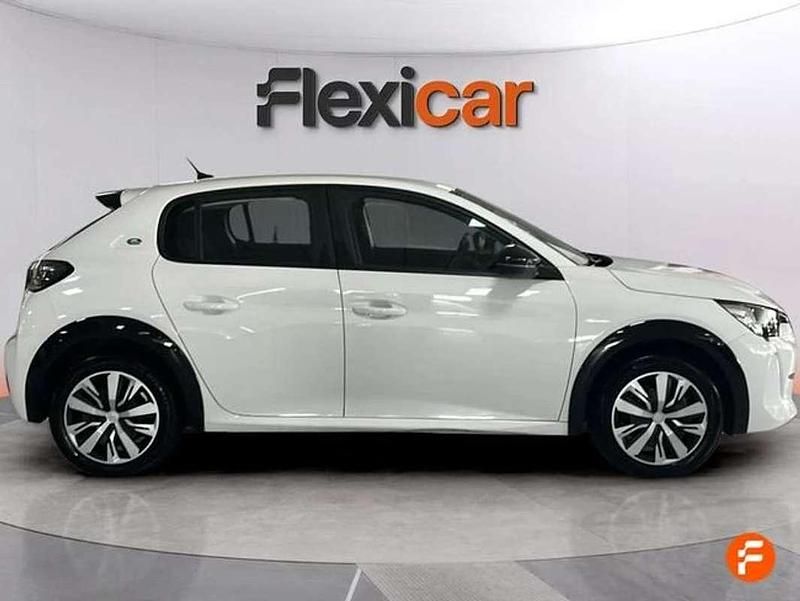 Usado Peugeot e-208 Active 100 kW (136 CV) 2023 Blanco Utilitario