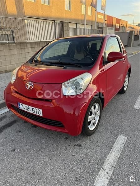 Rojo Usado 2010 Toyota iQ Utilitario | 5000 € (Super precio) - Imagen 1/4