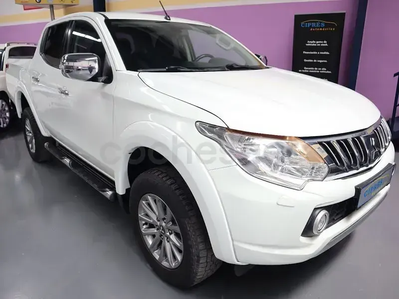 Usado Mitsubishi L200 181 CV (133 kW) 2017 Blanco Pickup/Camioneta