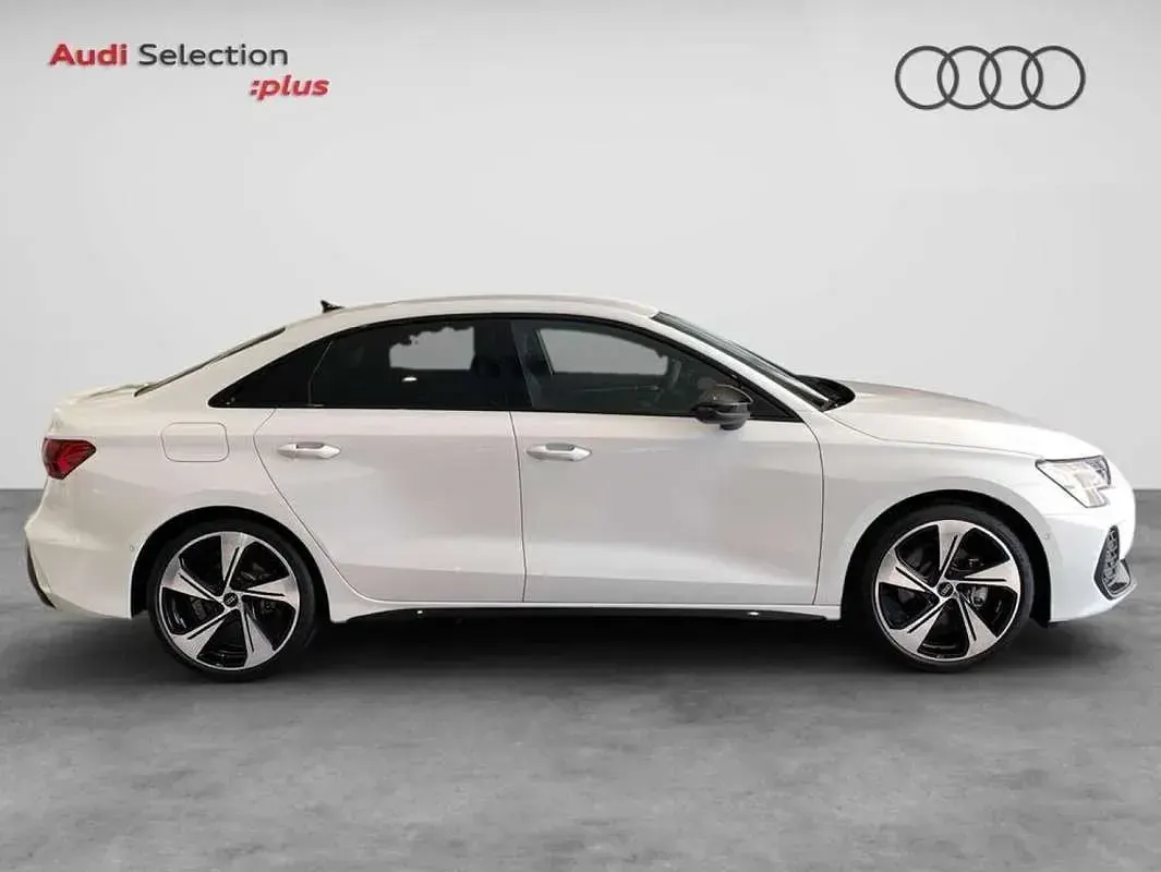 Usado Audi A4 S-Line 150 CV (110 kW) 2024 Blanco Berlina