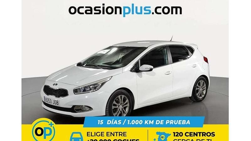 Usado Kia Ceed 128 CV (94 kW) 2015 Blanco Utilitario