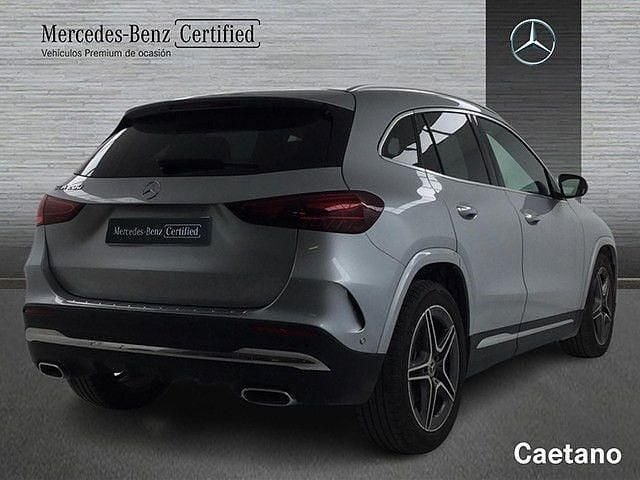 Usado Mercedes GLA200 AMG line 163 CV (119 kW) 2026 Plata hightech SUV