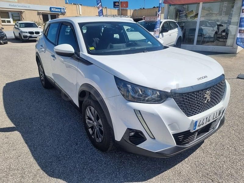 Usado Peugeot 2008 Active 110 CV (80 kW) 2021 Blanco SUV