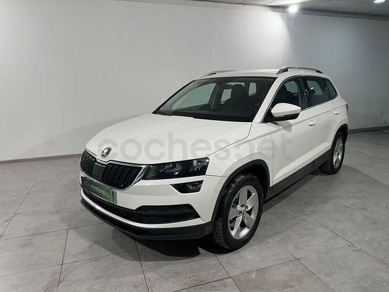 Usado Skoda Karoq Ambition 150 CV (110 kW) 2021 Blanco SUV