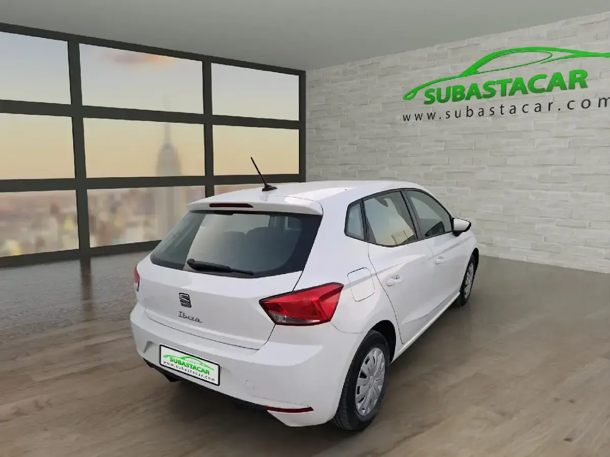 Usado Seat Ibiza 80 CV (58 kW) 2023 Blanco Utilitario