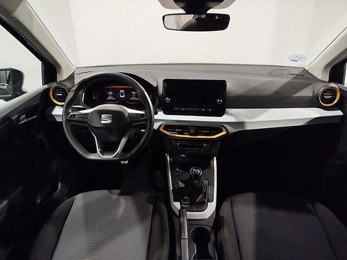 Usado Seat Arona Style 115 CV (84 kW) 2025 Negro SUV