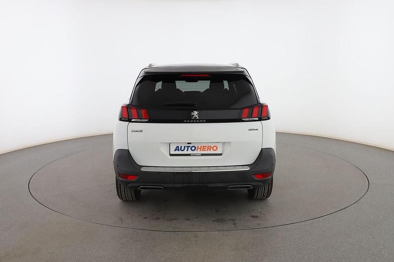 Usado Peugeot 5008 GT-line 167 CV (122 kW) 2017 Blanco Monovolumen