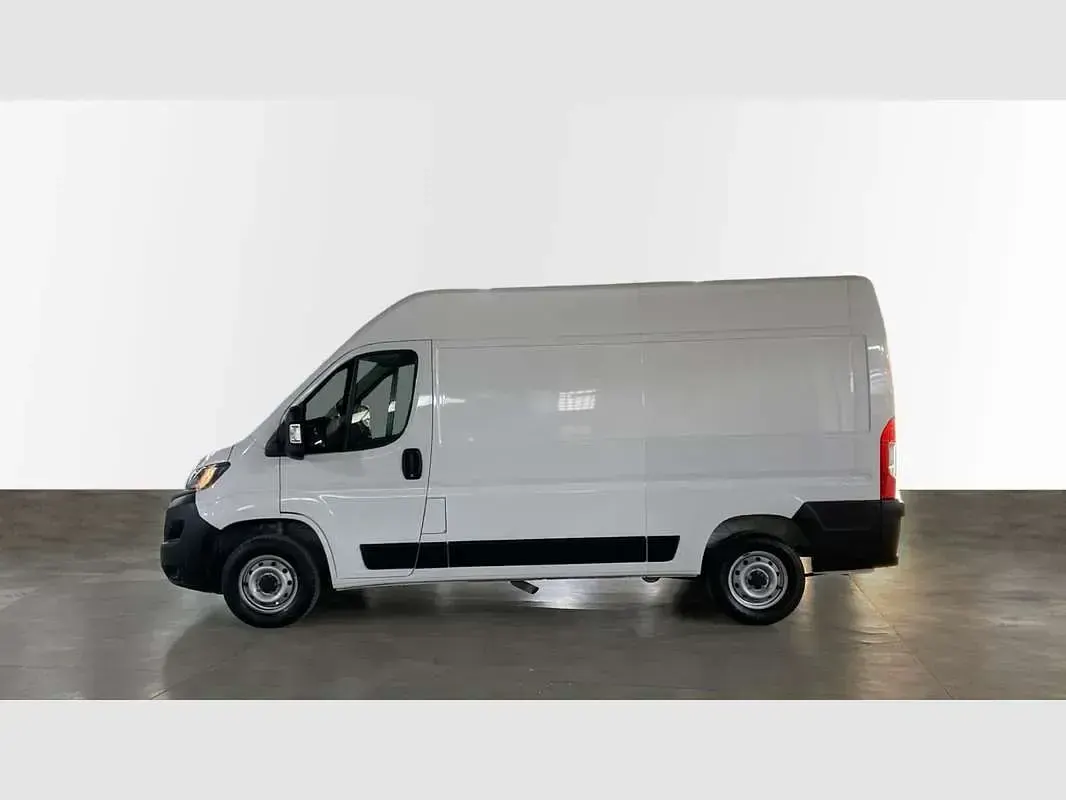 Usado Fiat Ducato 140 CV (102 kW) 2024 Blanco Van