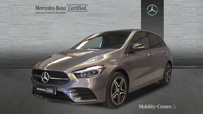 Mountaingrau met. Usado 2023 Mercedes B250 AMG line Monovolumen | 37.900 € - Imagen 1/4