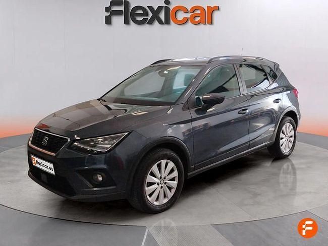 Usado Seat Arona Ecomotive 95 CV (69 kW) 2019 Gris SUV