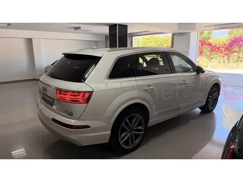 Usado Audi Q7 Sport 231 CV (169 kW) 2019 Blanco SUV