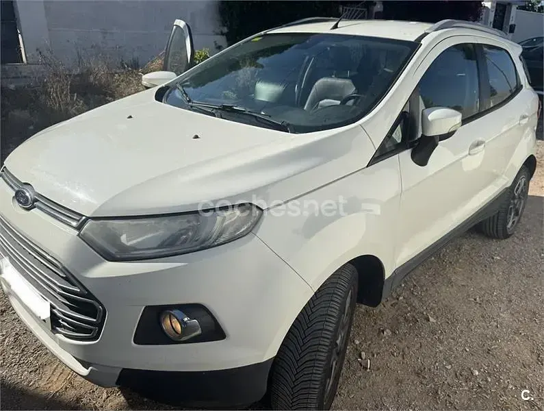 Usado Ford Ecosport Titanium 91 CV (66 kW) 2014 Blanco SUV