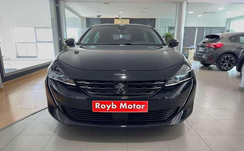 Usado Peugeot 508 Allure 131 CV (96 kW) 2019 Negro Berlina
