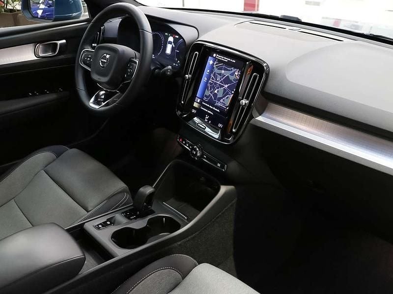 Brugt Volvo XC40 Core 211 HK (155 kW) 2022 Blå SUV