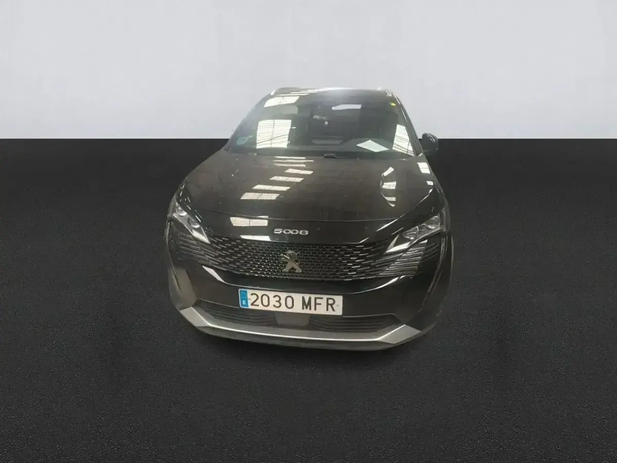 Usado Peugeot 5008 GT 131 CV (96 kW) 2023 Negro SUV