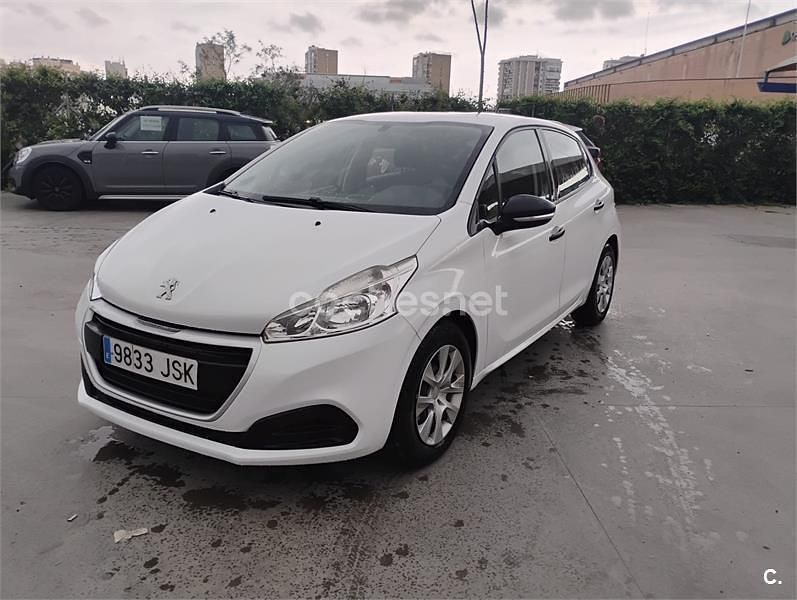 Begagnad Peugeot 208 Access 75 HK (55 kW) 2016 Vit Halvkombi