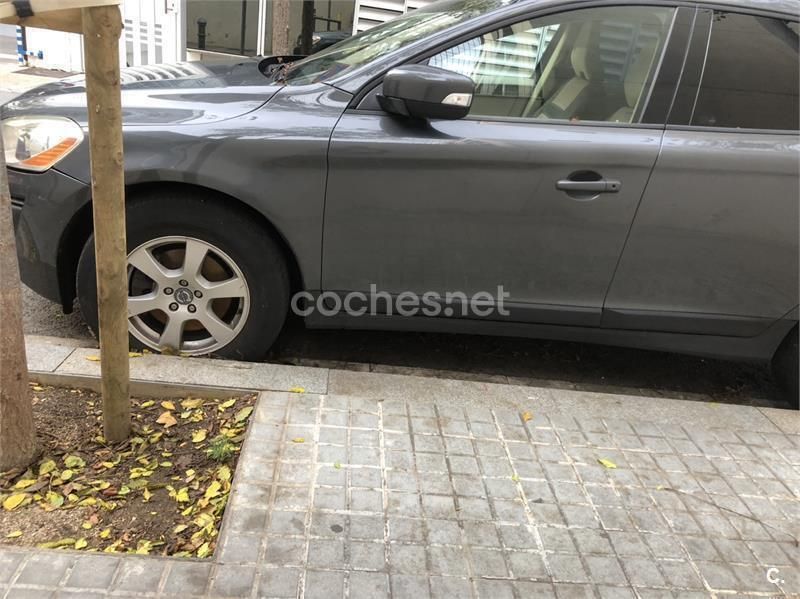 Gris / plata Usado 2010 Volvo XC60 Summum SUV | 7600 € (Precio justo) - Imagen 1/3