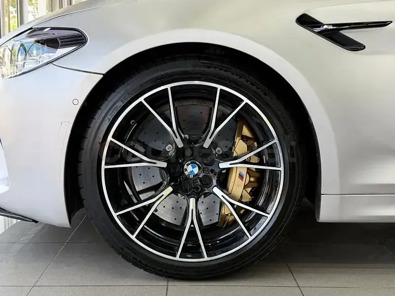Usado BMW M5 Competition Edition 600 CV (441 kW) 2019 Gris / plata Berlina