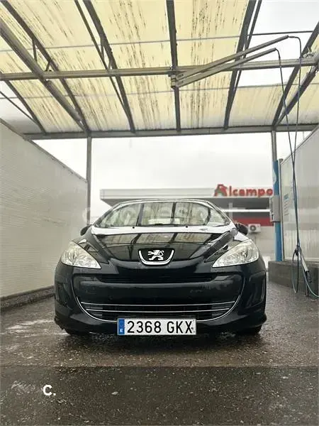 Usado Peugeot 308 110 CV (80 kW) 2009 Negro Berlina