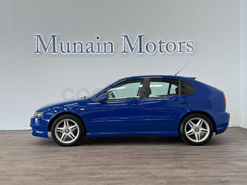 Usado Seat Leon FR 150 CV (110 kW) 2004 Azul Utilitario