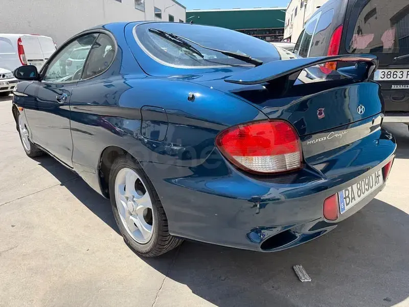 Usado Hyundai Coupé 116 CV (85 kW) 2000 Azul Coupe